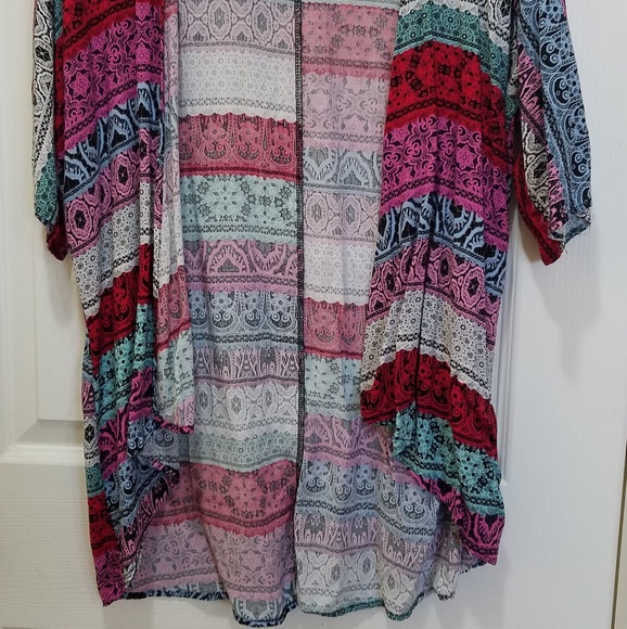 SOLD: Lularoe Bianka kimono - Picture 2 of 6